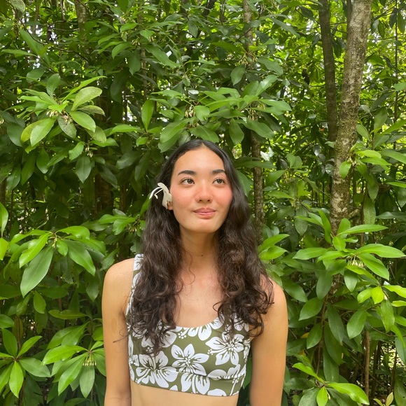 Meet your Posher, Rell - Picture 4 of 6